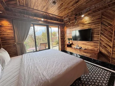 Camera matrimoniale con vista sulle montagne — The Mong Garden Homestay SaPa